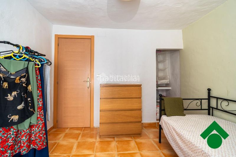 Foto a0909545-bd00-4dc9-a4d2-8b6cee391386. Casa aparellada a Íllora