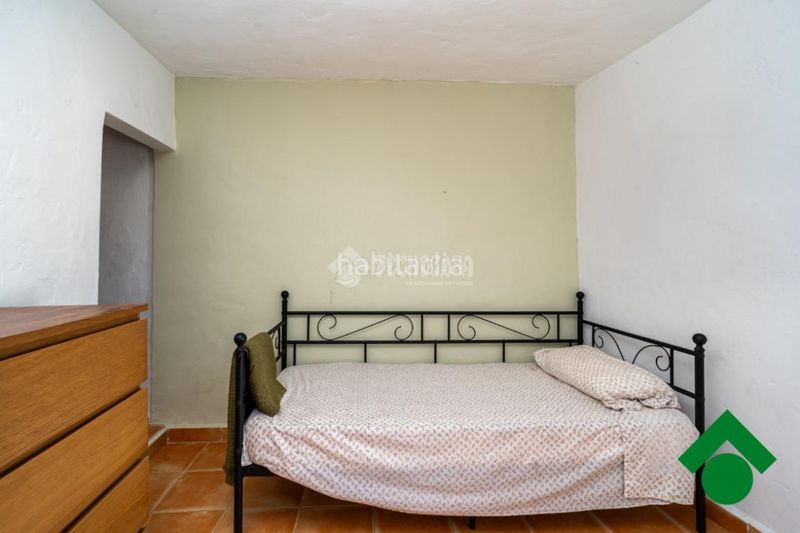 Foto b837cc21-9eab-464b-984d-82ca3d05cfd9. Casa aparellada a Íllora