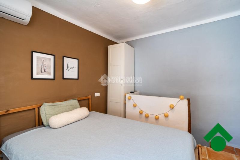 Foto c742cc16-2e35-461b-8f02-82a68ac66b71. Casa aparellada a Íllora