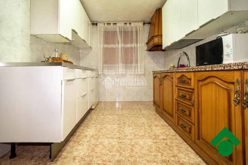Foto 1e119ce5-f1e5-499d-8c19-539886df2187. Casa aparellada a Cijuela
