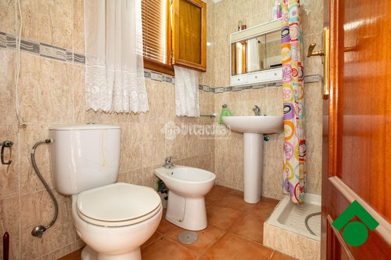 Foto 248a8a53-5bde-4311-a56d-ba8abb5b0db0. Casa aparellada a Cijuela
