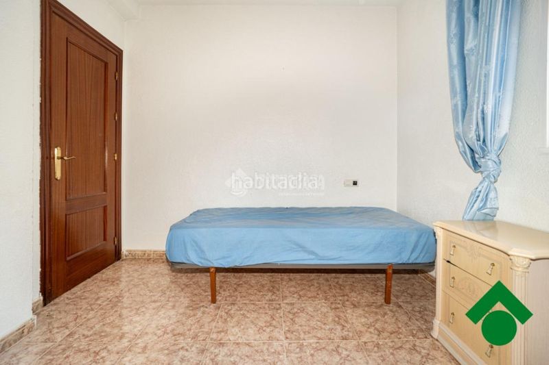 Foto 351fb845-4d85-4442-9524-d1422386efc0. Casa aparellada a Cijuela