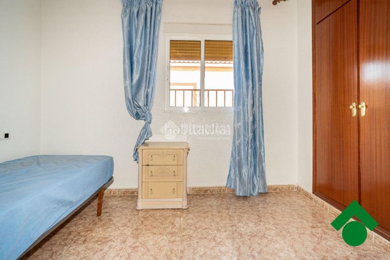 Foto 4ab5f26e-8624-4176-96e5-abe17ff12146. Casa aparellada a Cijuela