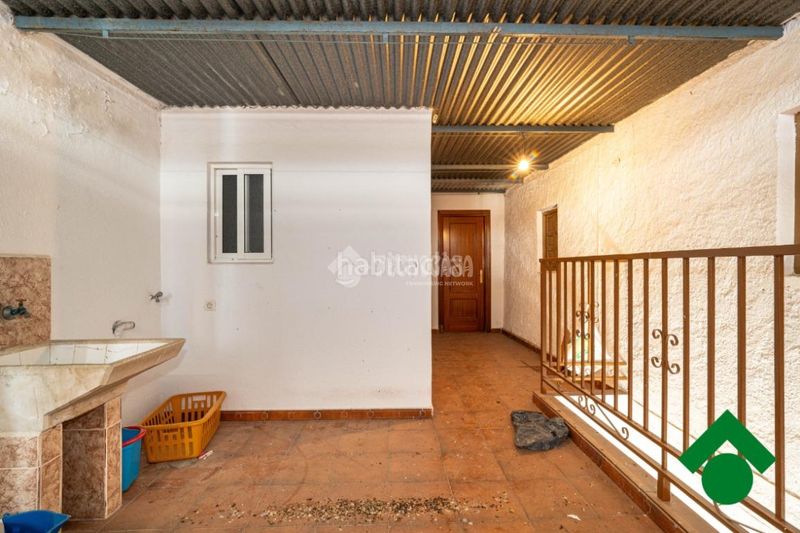 Foto 5d62e515-5c46-42e1-aa40-dffcab7ae6fc. Casa aparellada a Cijuela