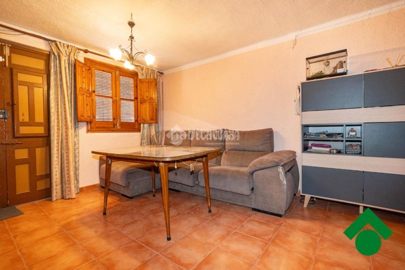 Foto 7dfd2725-4121-4480-bc1e-949d0b3203ad. Casa aparellada a Cijuela