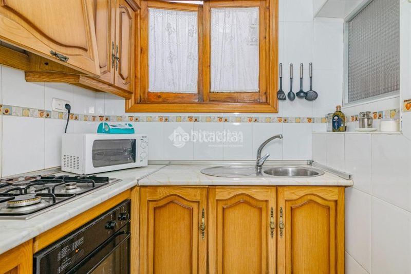 Foto 45674c35-4c02-465d-98c8-107d4b80e146. Casa aparellada a Íllora