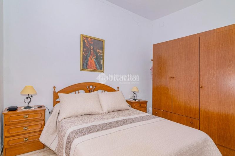 Foto 4a3ab4f2-5a4d-41ef-9abb-e0e0b3b639b7. Casa aparellada a Íllora