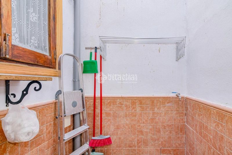 Foto 769a489c-baf3-4ae0-b6a2-29b3c36ac13c. Casa aparellada a Íllora