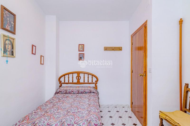 Foto b89fd503-ab84-4a13-8f15-75c2c7870a49. Casa aparellada a Íllora