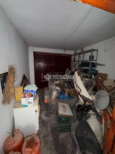 Foto 70556eb0-717e-4e2c-8f99-1b9c7d9a20f3. Casa aparellada a Cijuela