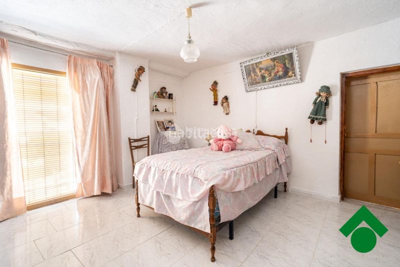 Foto 948bbd4c-1927-4e04-bd37-b429a24aa27e. Casa aparellada a Fuente Vaqueros