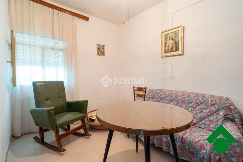 Foto a0da94ea-50e7-443f-8938-e7d07874febe. Casa aparellada a Fuente Vaqueros