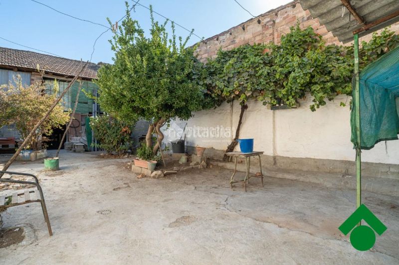 Foto d3199db1-6880-4da0-9f5e-a0184ea6b46a. Casa aparellada a Fuente Vaqueros