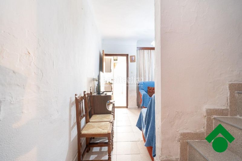 Foto d4e84689-ac26-425a-8d35-36e3c82db8f7. Casa aparellada a Fuente Vaqueros