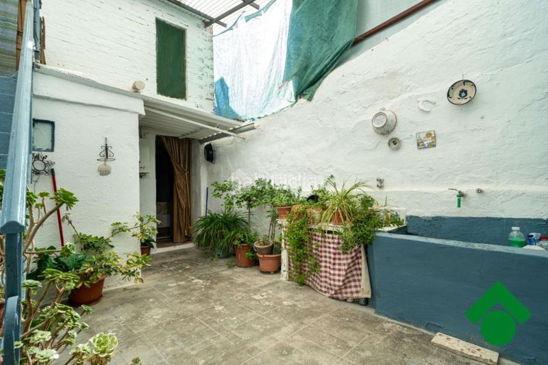 Foto ff495cd8-98e1-4562-a8b1-5d9ad1158585. Casa aparellada a Fuente Vaqueros