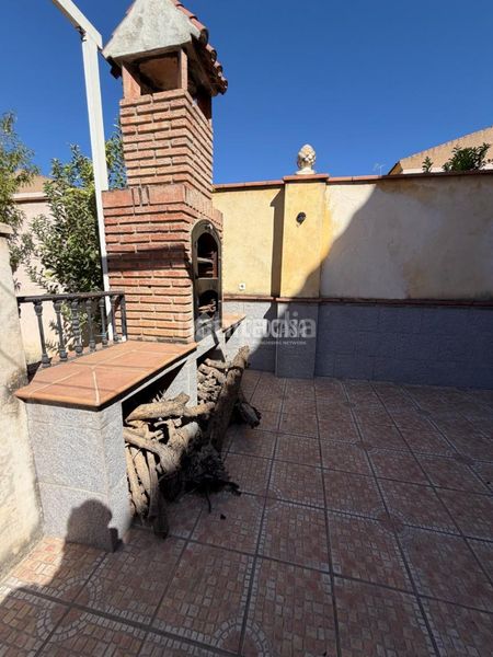 Foto 3cea66b0-08b6-4b69-9c87-f60c432c3333. Casa  en venta en Cijuela