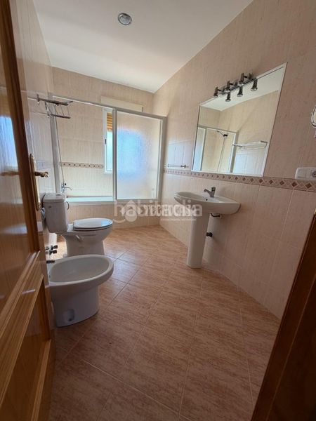 Foto dfce8a10-ff39-4f23-a053-34928f9c1a06. Casa  en venta en Cijuela