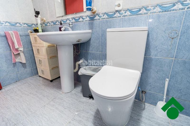 Foto 0676737c-c738-4481-a34f-55a5e0bd19ae. Maison jumelée dans Fuente Vaqueros