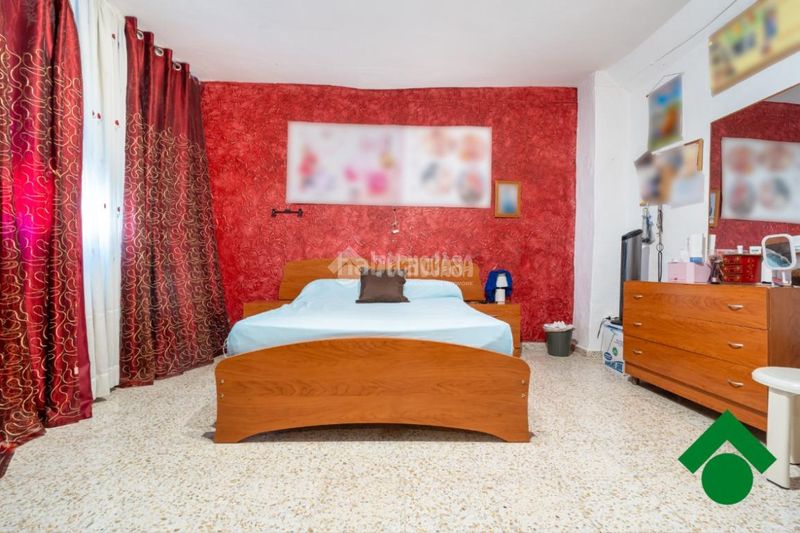 Foto 584eba46-21b0-4c65-890f-21f48c4d2455. Maison jumelée dans Fuente Vaqueros