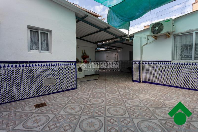 Foto 5dd28840-2a85-4efd-9037-22aa64701dd7. Maison jumelée dans Valderrubio