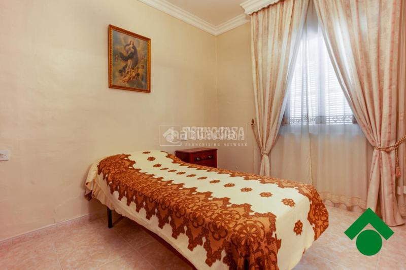 Foto c265de6f-b029-4530-87cf-e113fd74fa88. Maison jumelée dans Valderrubio