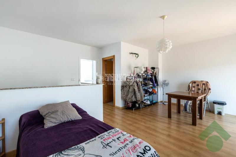 Foto 0a321d35-de3b-483c-8a82-c5735adc67c0. Piso  en venta en Láchar
