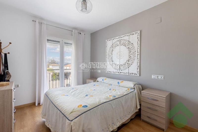 Foto 5276f5bb-856c-452e-ad01-c3b229cbfcbb. Piso  en venta en Láchar