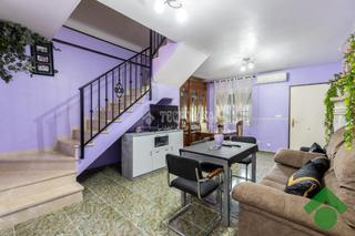 Casa aparellada en Fuente Vaqueros. Casa en venta en fuente vaqueros