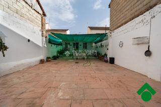Casa aparellada a Fuente Vaqueros. Casa en venta en fuente vaqueros
