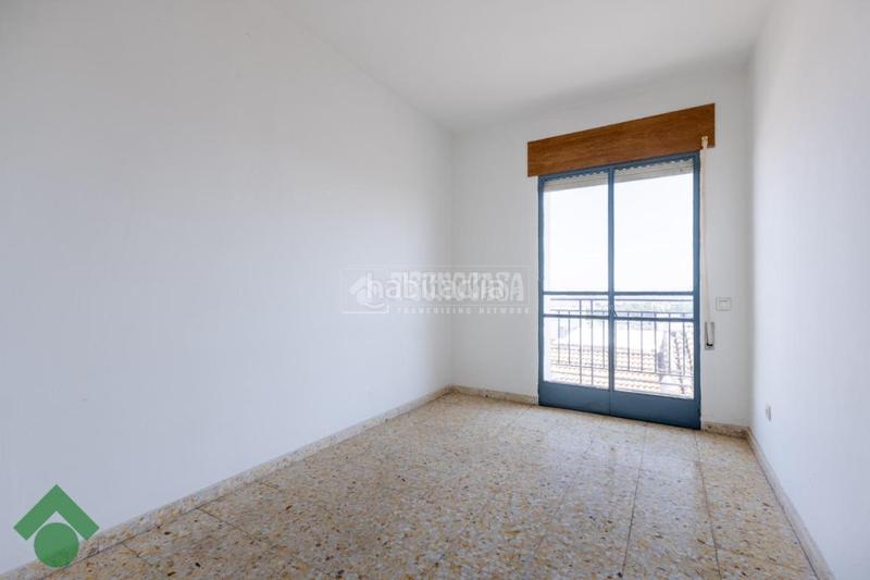 Foto f7e961d7-5d72-44fd-9fb1-ece0f2caf3a8. Pis a Carpio (El)