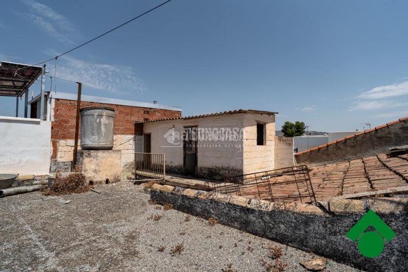 Foto 250ea600-2cdd-44cc-bd4a-8d98e386a6cc. Maison jumelée dans Valderrubio