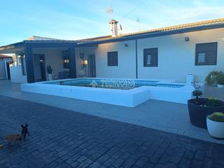 Country house in Los Franceses - La Vega. Casa rural en venta en chiclana de la frontera