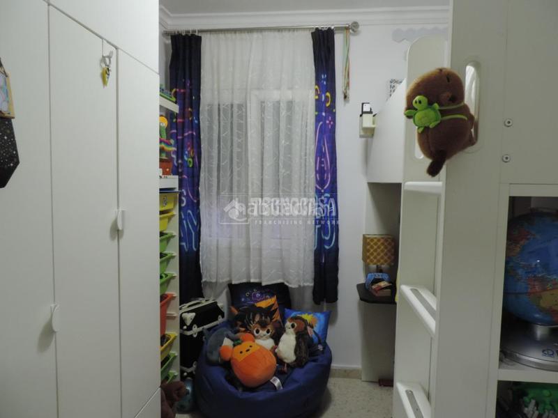 Foto ce43dedf-0e7b-448c-97af-668db7256114. Pis a La Banda - Campo de Fútbol Chiclana de la Frontera