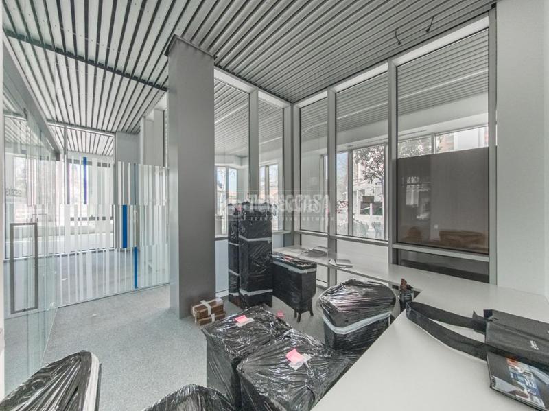 Foto 47214d8e-5671-4cc1-9b36-e9c41e0d3fbc. Local comercial  en venta en Delicias Madrid