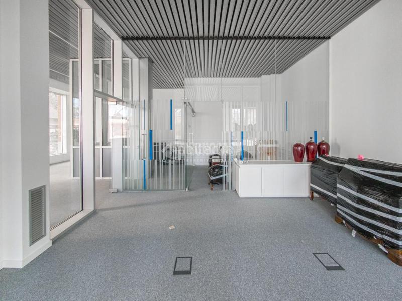 Foto d2ea8d5d-2d08-4107-b95e-3f1d0bc05dc4. Local comercial  en venta en Delicias Madrid