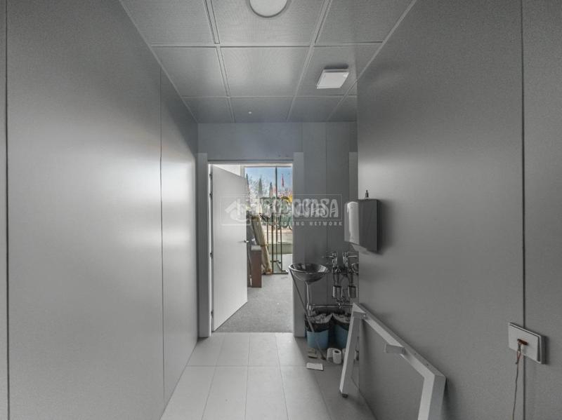 Foto f0a476a5-1b46-4499-90c1-5a83551932fc. Local comercial  en venta en Delicias Madrid