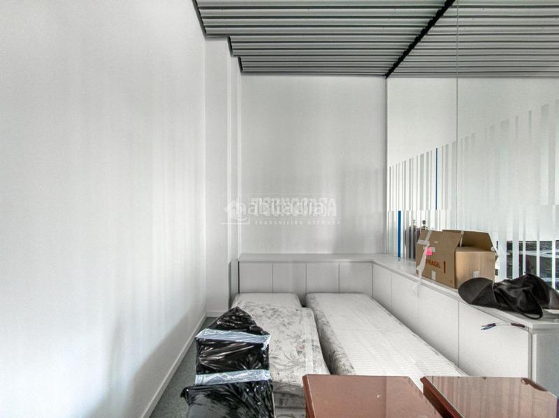 Foto f682ca33-93e1-468f-ad77-d207ea7906a6. Local comercial  en venta en Delicias Madrid