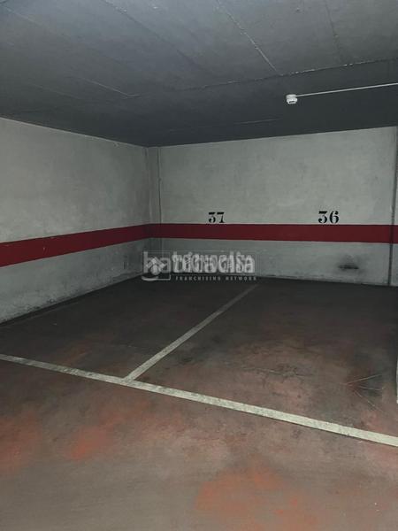 Foto 0d0c84b0-149d-4a87-8010-838d203c5259. Parking coche boxplaza de garaje en venta en Delicias Madrid