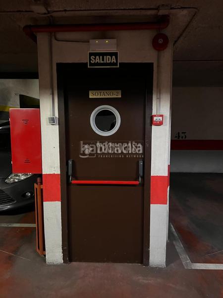 Foto 35c62a34-e034-4dcc-b73b-11b0d6c582ef. Parking coche boxplaza de garaje en venta en Delicias Madrid