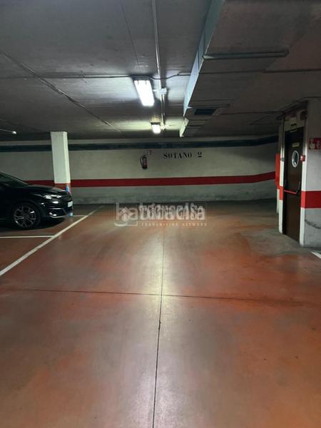 Foto c752ec6d-a89d-4515-9525-105b1b6d8061. Parking coche boxplaza de garaje en venta en Delicias Madrid