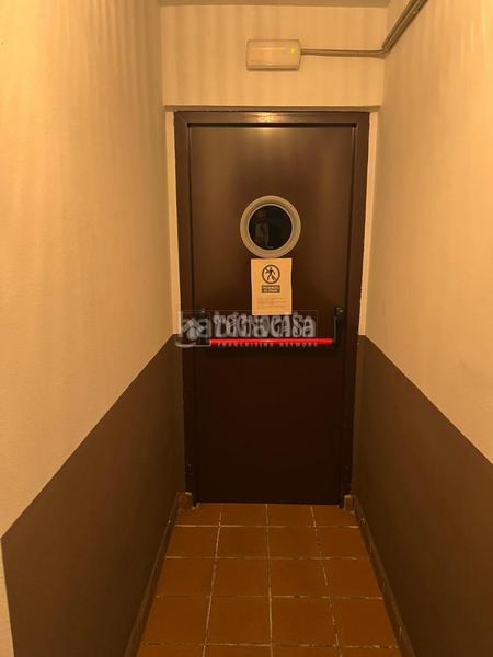 Foto e3b4ed41-71f4-462a-bbfb-22016c5ab198. Parking coche boxplaza de garaje en venta en Delicias Madrid