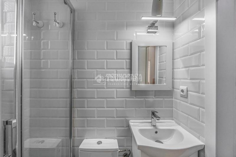 Foto 0fe99f7f-3abd-4114-a6d6-f1b4c5580859. Alquiler piso  en alquiler en Palos de Moguer Madrid