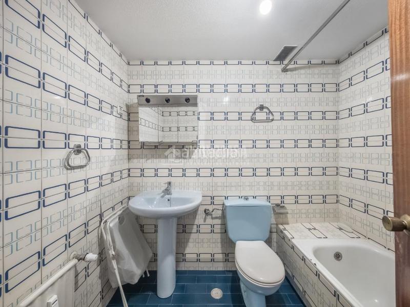 Foto 83a59583-f422-4bbb-ae82-0a256f187cab. Flat in Palos de Moguer Madrid