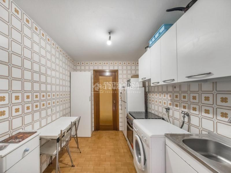 Foto 9769b86b-dfd6-4b27-a665-080bf9541525. Flat in Palos de Moguer Madrid