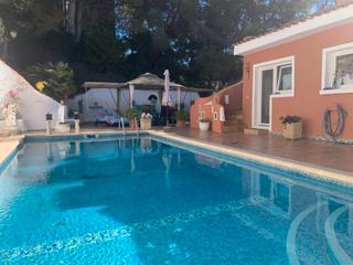 Xalet a Costa de la Calma. Chalet con piscina en la costa de la calma