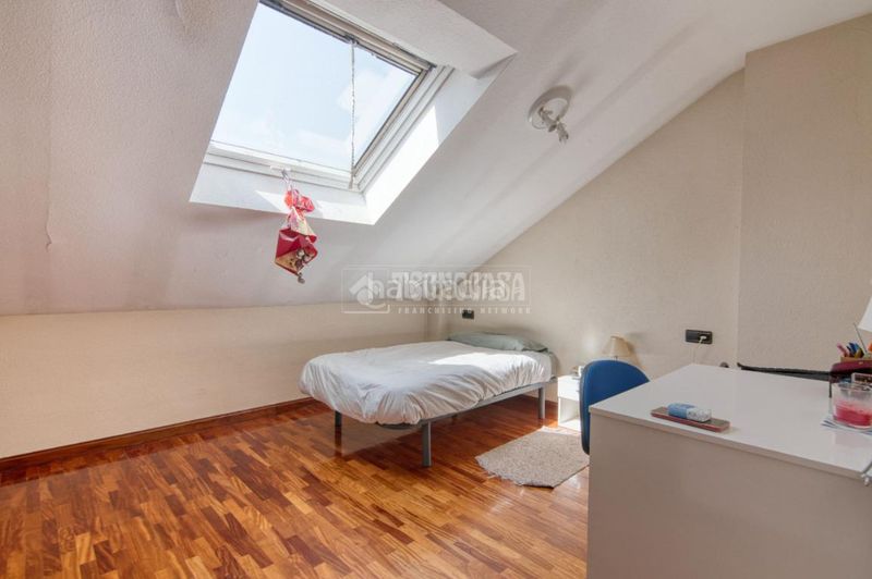 Foto b8d8b242-068c-42c7-aafd-24d09a652a7d. Pis a San Bernardo Salamanca