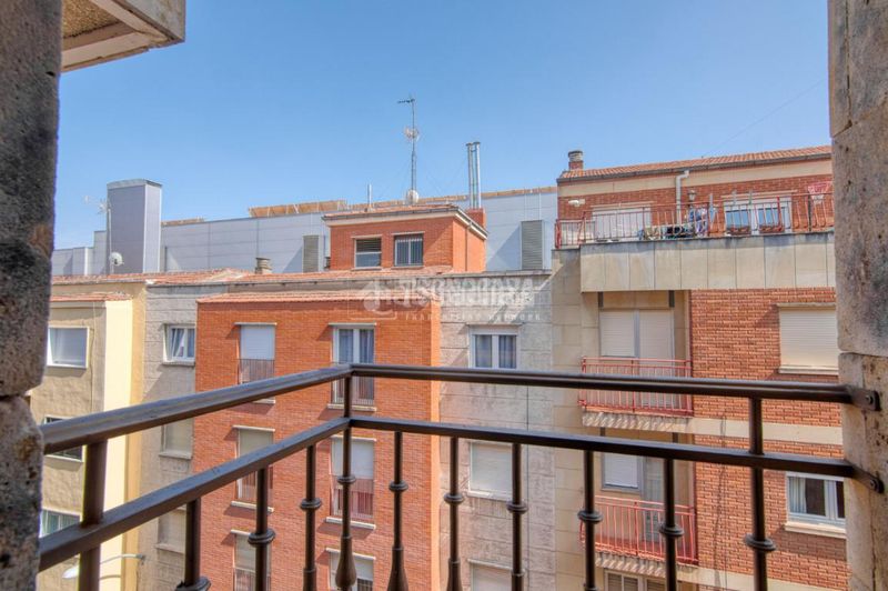 Foto e4084185-f8a6-4cde-945e-8d8f0b011181. Pis a San Bernardo Salamanca
