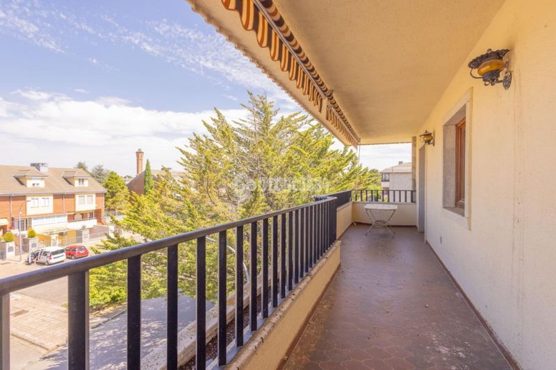 Foto e8b995e6-9b7f-4fad-9e54-71e66f365fe4. Piso  en venta en Terradillos