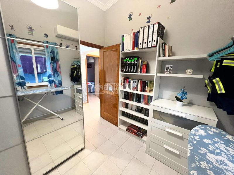 Foto d5109b7b-e7d0-4383-8024-6170a88e98a6. Pis amb calefacció a Vecindario - El Doctoral - Cruce de Sardina Santa Lucía de Tirajana