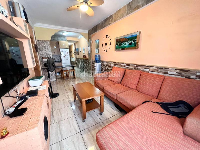 Foto a40c6d9a-d0d1-485c-a7c9-4f3cd311a278. Piso  en venta en Santa Lucía de Tirajana interior Santa Lucía de Tirajana